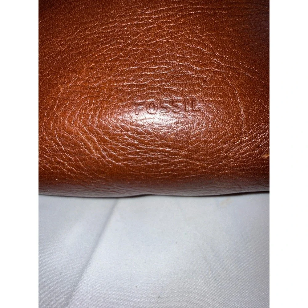 Fossil Brown Pebbled Leather Small Crossbody Bag Brass Hardware Key Charm